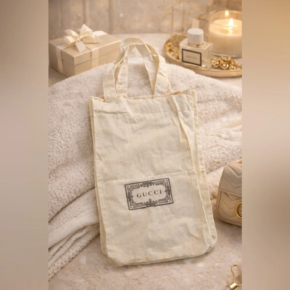 Gucci Cream Canvas Tote Gucci.com tote